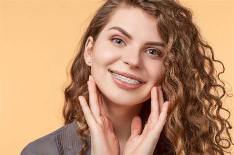 pictures of braces|picture of person with braces.